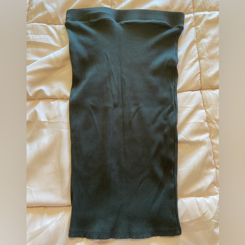 Ribbed olive green pencil skirt